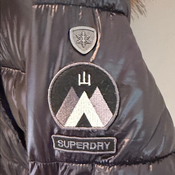 Superdry High Shine Black Puffer Jacket - Picture 11 of 11